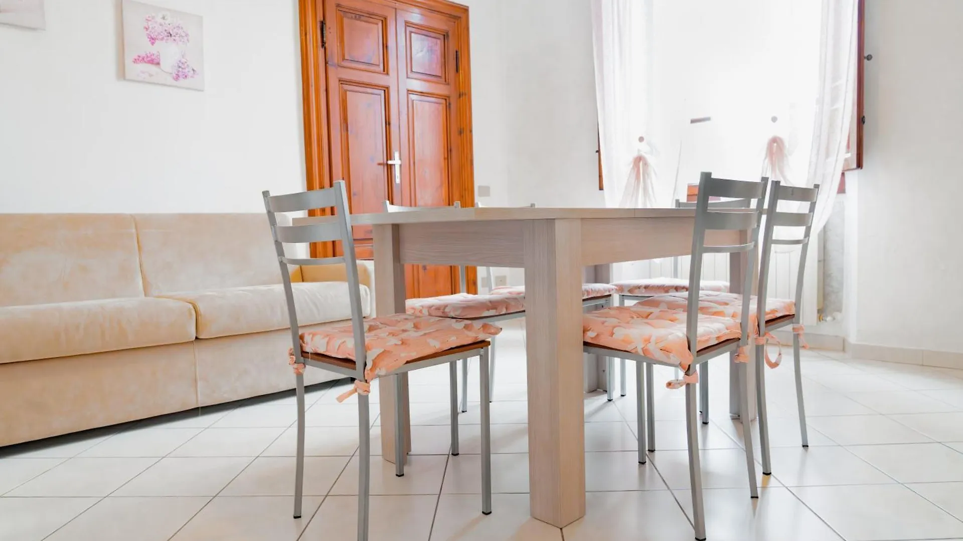 Casa Vacanze Floria contacts
